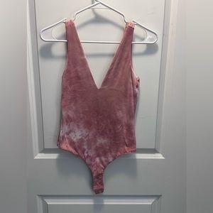Lulus size medium pink tie dye body suit - deep v bodysuit